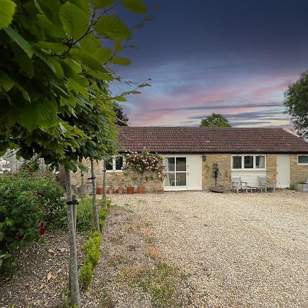 Whitley Coach House Vila Exterior foto