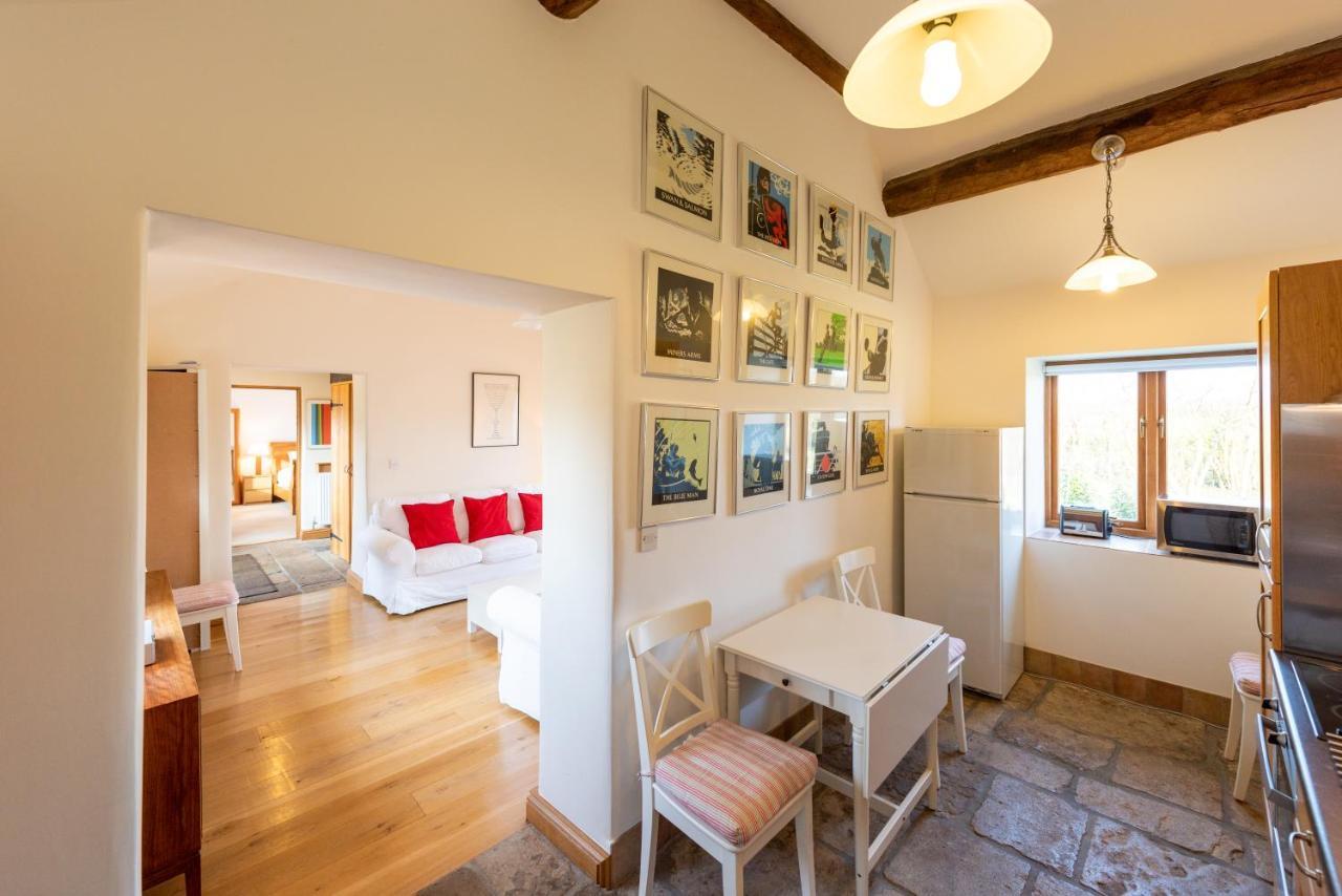Whitley Coach House Vila Exterior foto