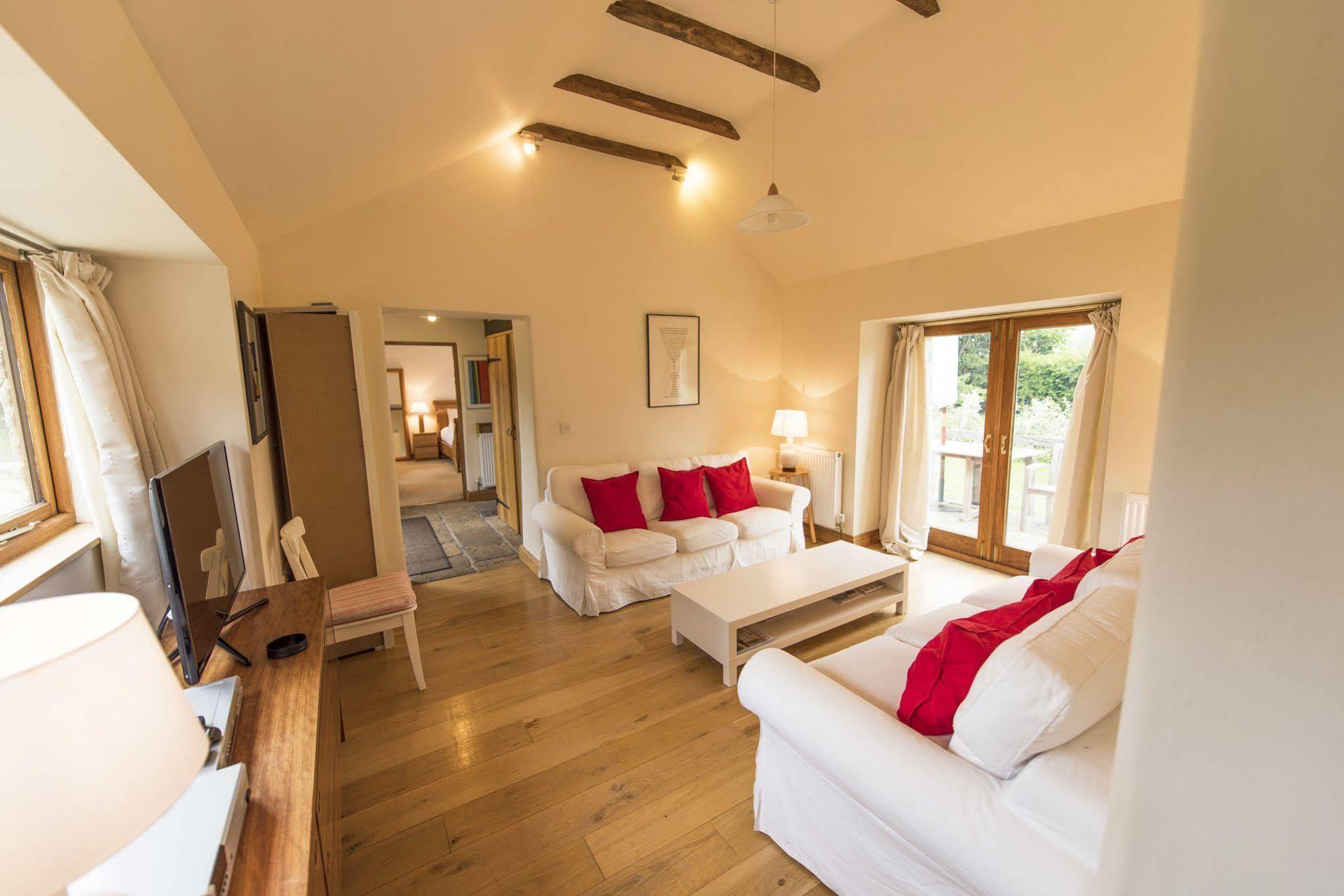Whitley Coach House Vila Exterior foto